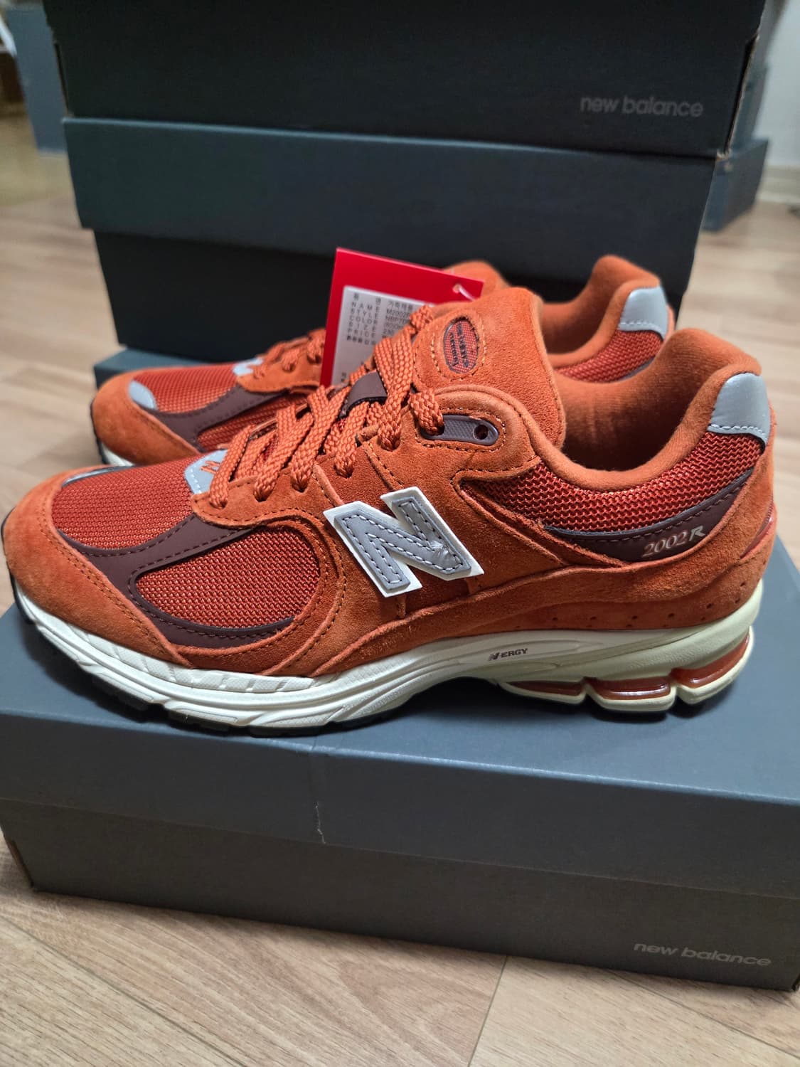 뉴발란스 2002R 230사이즈 M2002RCB 상품이미지1