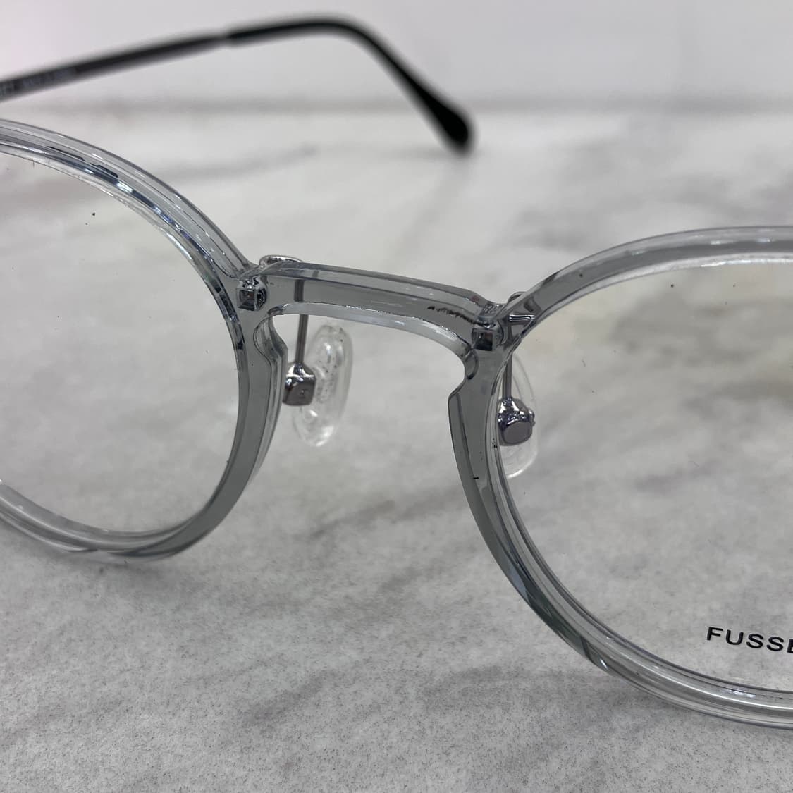 C64 FUSSET 그레이 클리어 라운드 콤비 뿔테 안경 상품이미지5