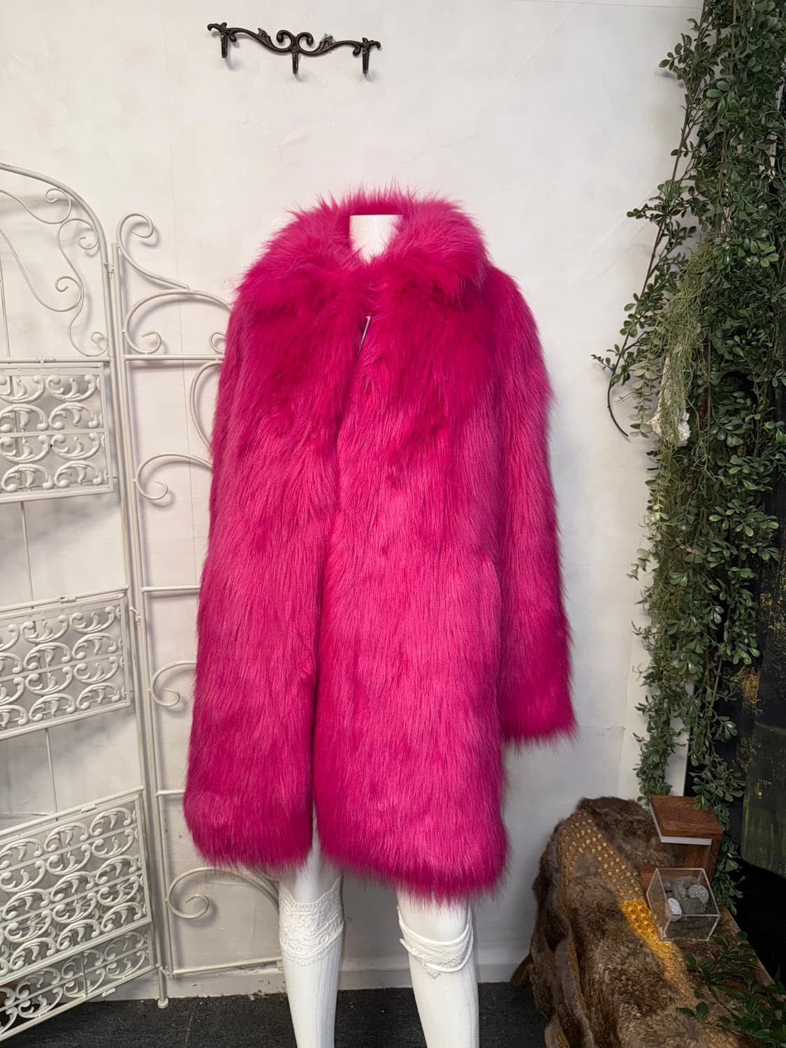 MCM hot pink faux fur coat jacket (새제품) 상품이미지9