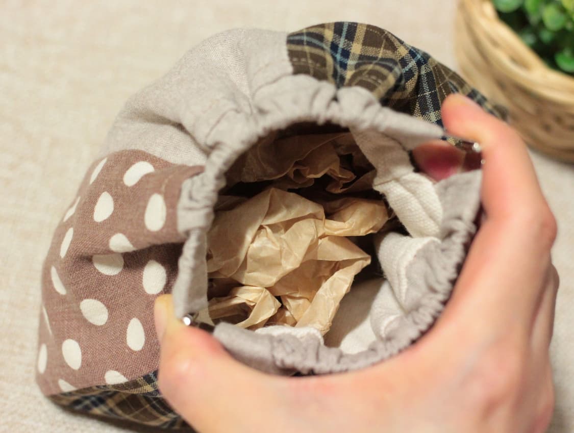 핸드메이드 바닥셔링 패치워크 바네 파우치 상품이미지6