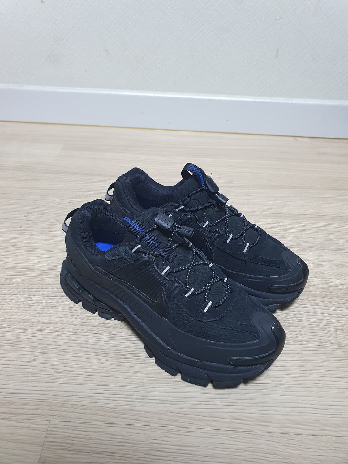 나이키 줌 보메로 롬 블랙 레이서블루 250 상품이미지2