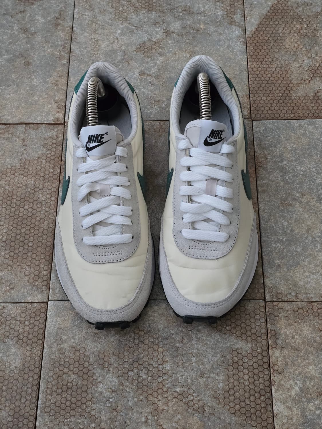 (225)나이키 데이브레이크 코코넛 밀크  상품이미지2