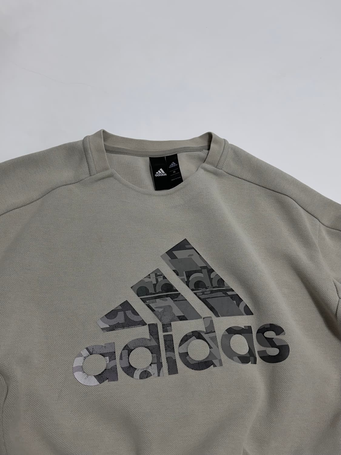 아디다스 카모 빅로고 맨투맨 상품이미지2