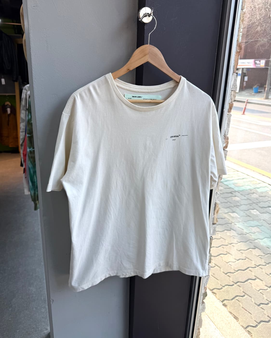 S/ 오프화이트 유화 백로고 반팔티 상품이미지2