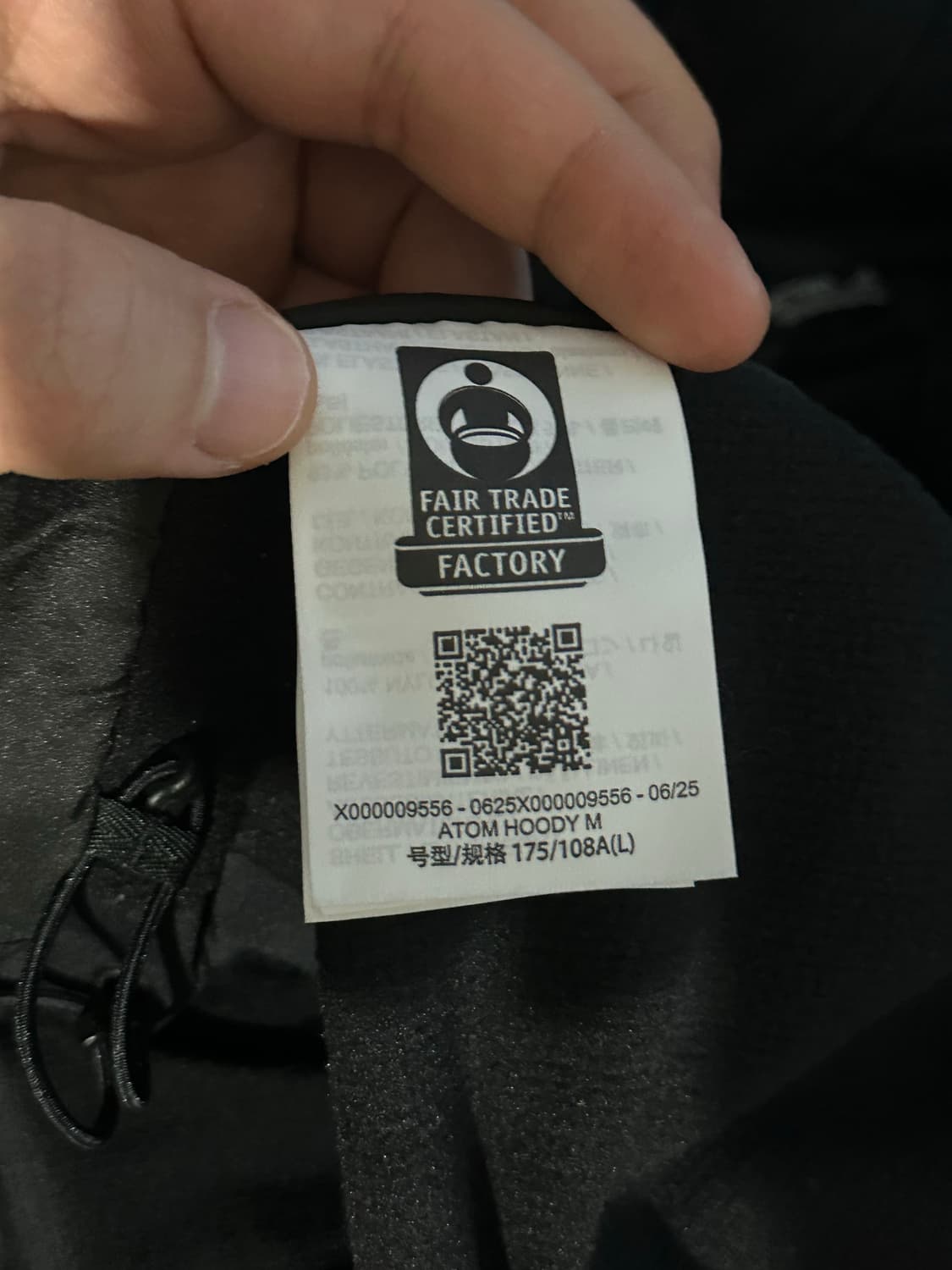 25FW 아크테릭스 아톰 후디 판매합니다 L 상품이미지3