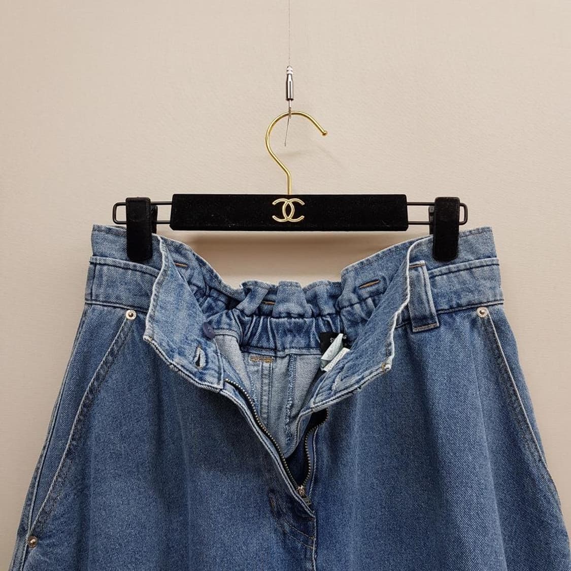 한섬 시스템 2023 데님 플레어 롱스커트 67-98사이즈 상품이미지3