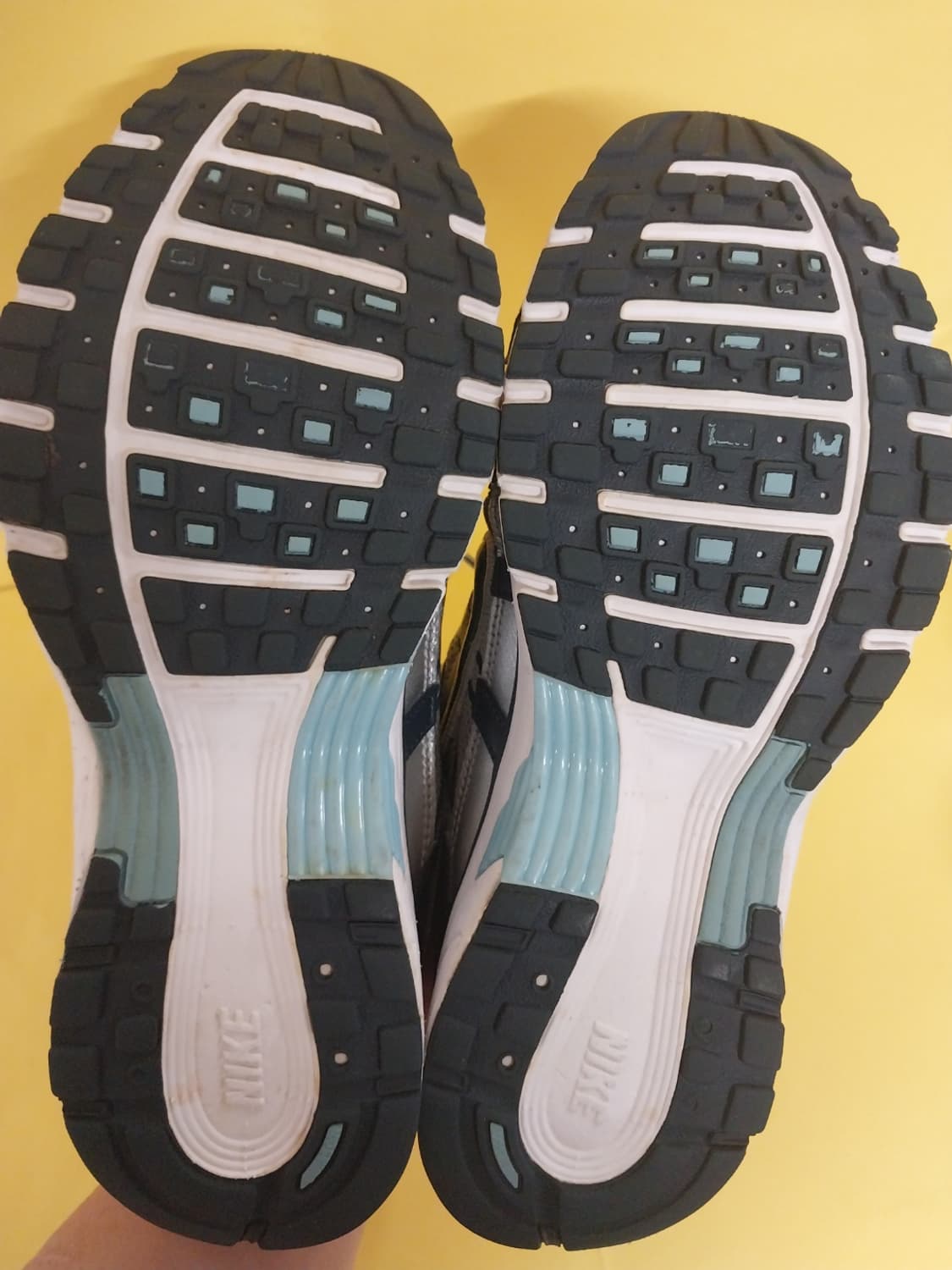 남성 나이키 P-6000 메탈릭실버 런닝화, 운동화 (255) 상품이미지8