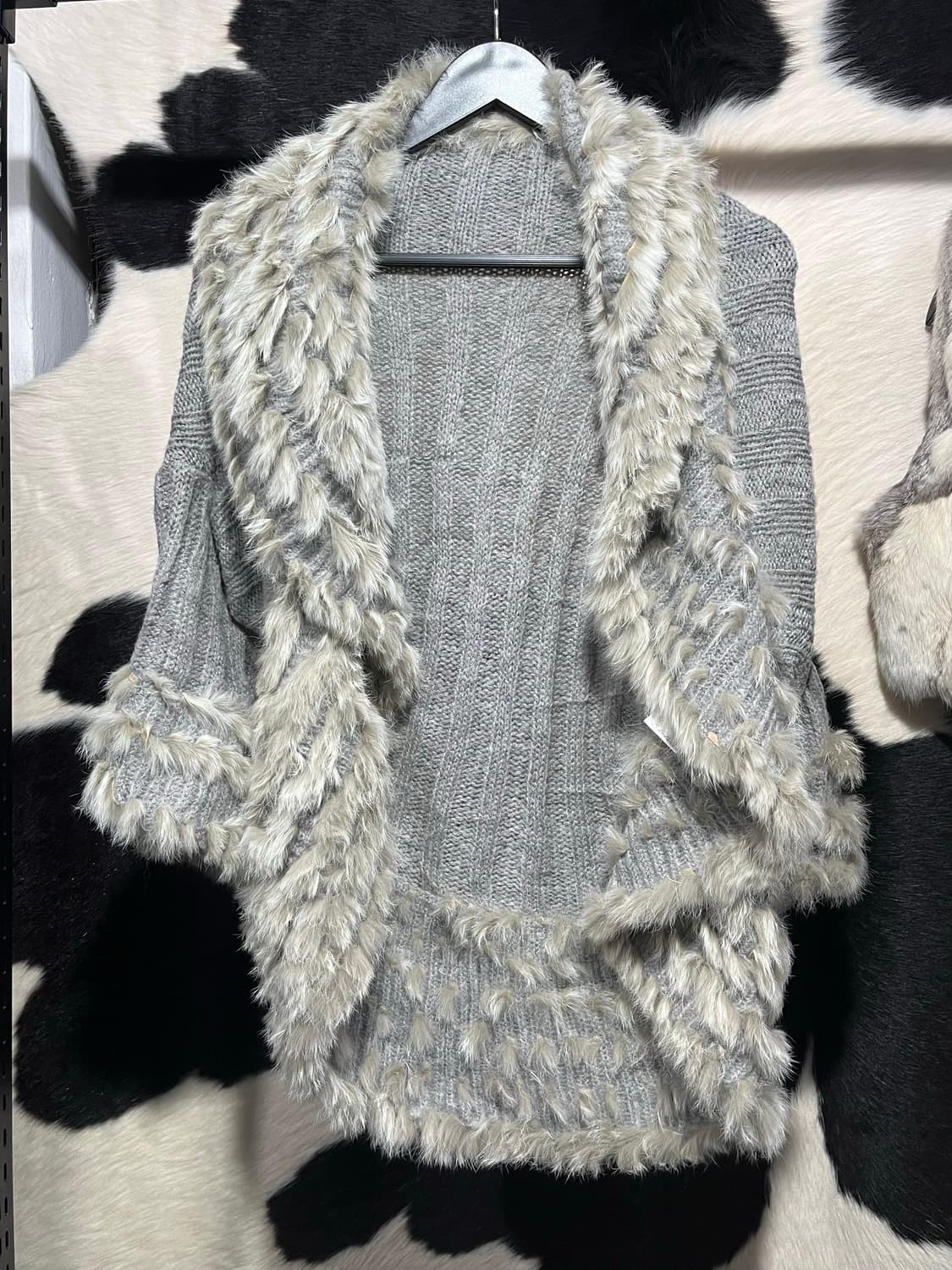 그레이 프릴 퍼 가디건 상품이미지1