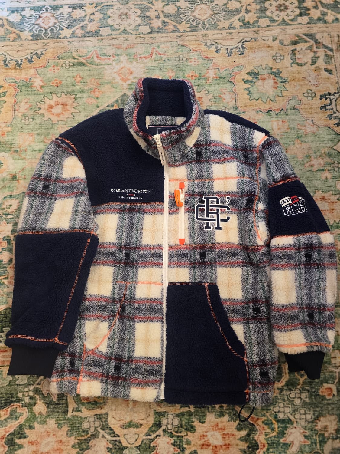 로맨틱크라운 체크 플리스 자켓 오트밀 상품이미지1