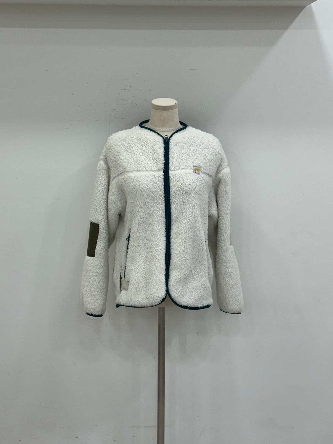 나이키 후리스 상품이미지1