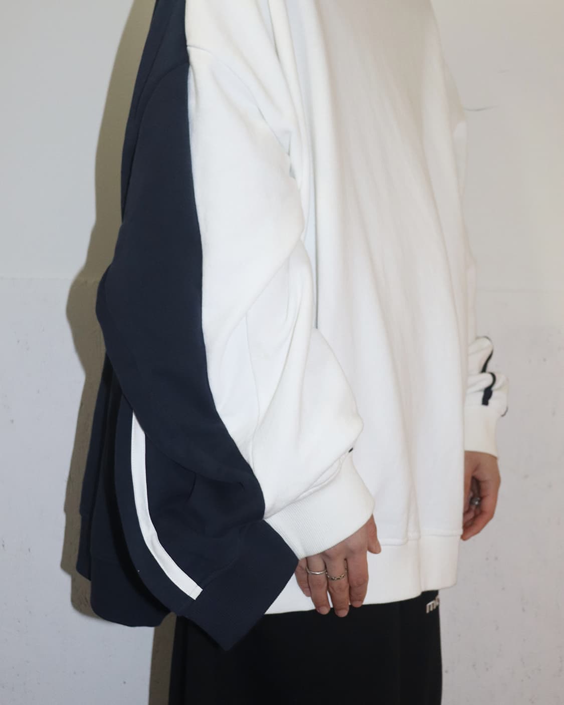 와이프로젝트 18AW 더블 레이어 스웻셔츠 네이비 & 화이트 상품이미지4