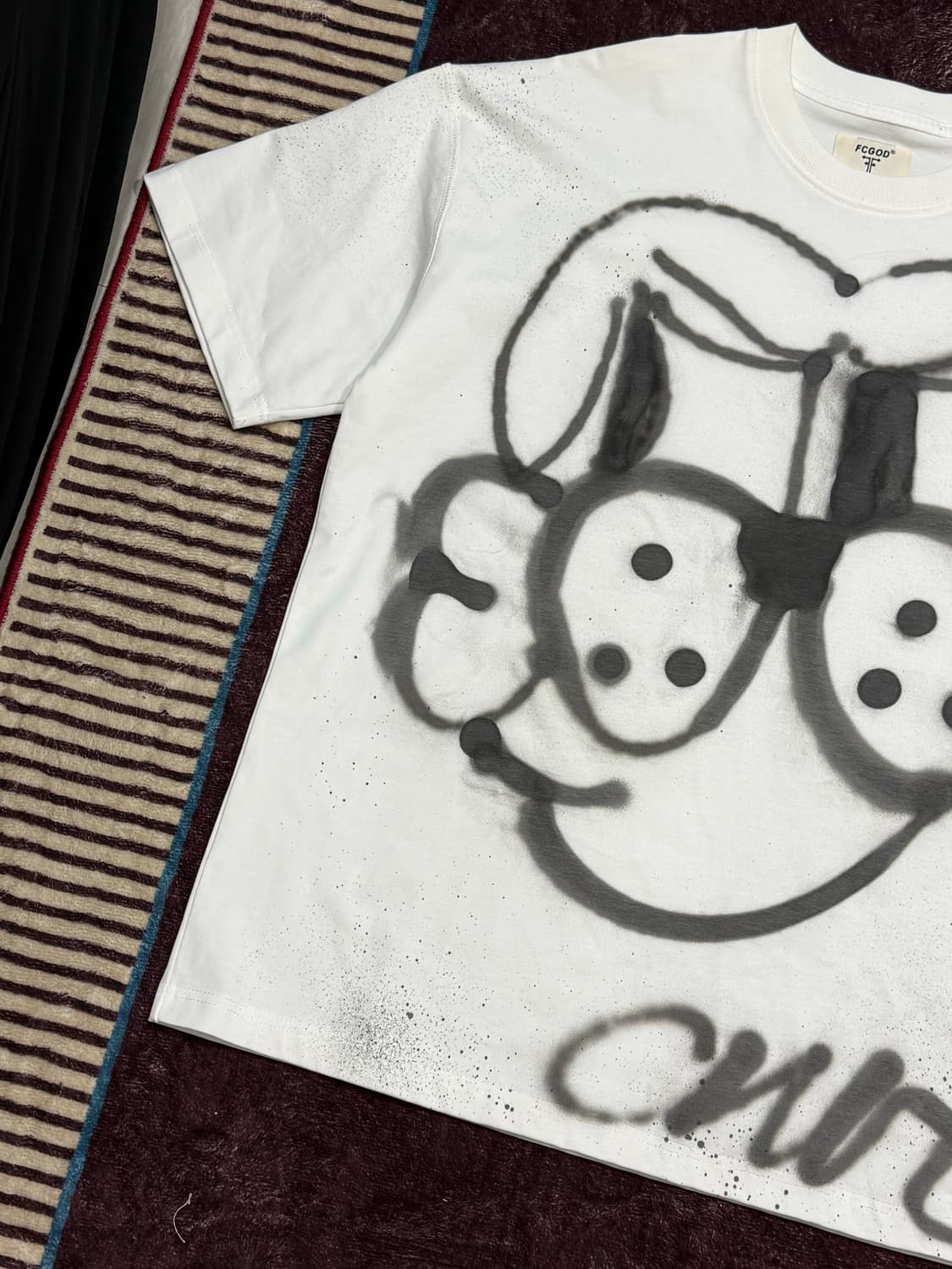 치토 그래피티 커스텀 반팔티  상품이미지4