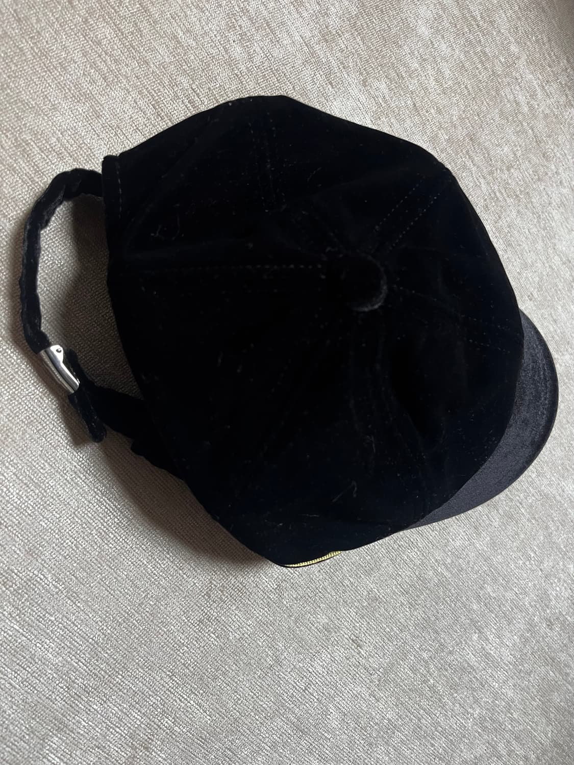 프록스페스 블랙 벨벳 캡 / 스트랩 디테일  상품이미지3