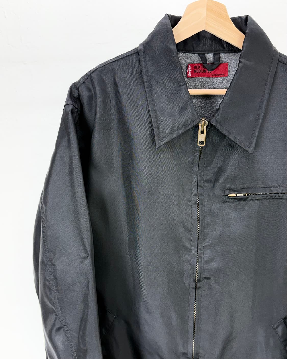 리바이스 레드탭 블랙 나일론 블루종 라이닝 자켓 상품이미지2