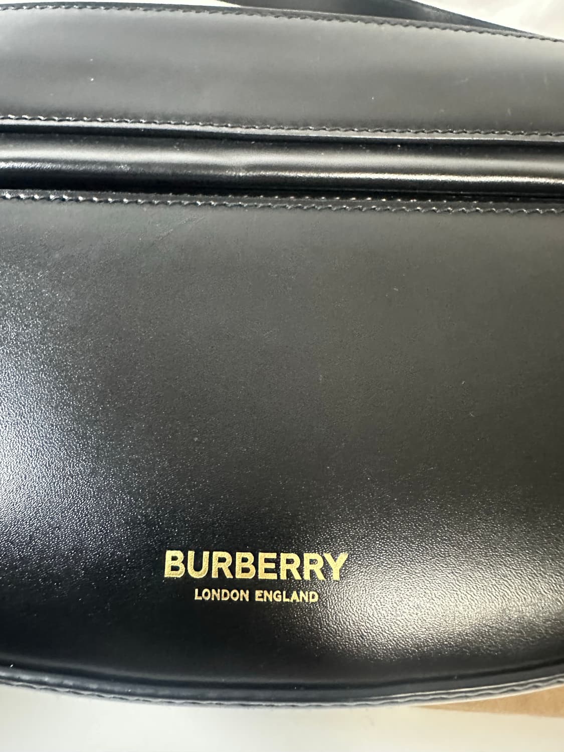 버버리 올림피아 미니숄더백 블랙 (OS) 상품이미지8