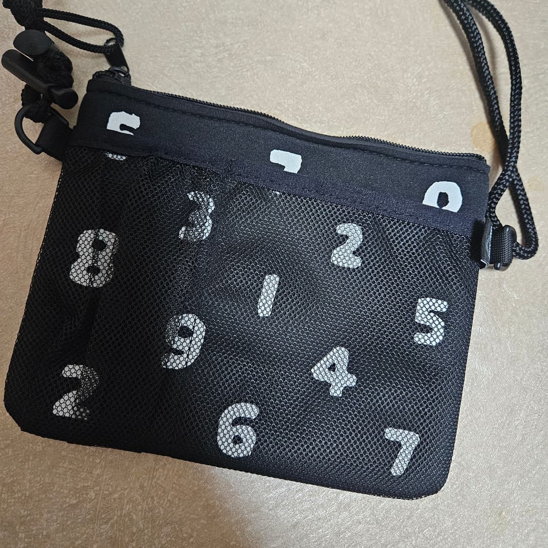 소우소우 크로스백 포켓틀 메쉬 사코슈 숫자 가방 상품이미지3