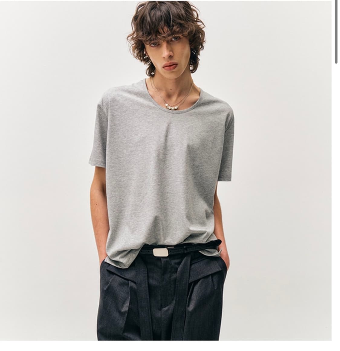 노이어 실키 블렌디드 u넥 하프 티셔츠 상품이미지1