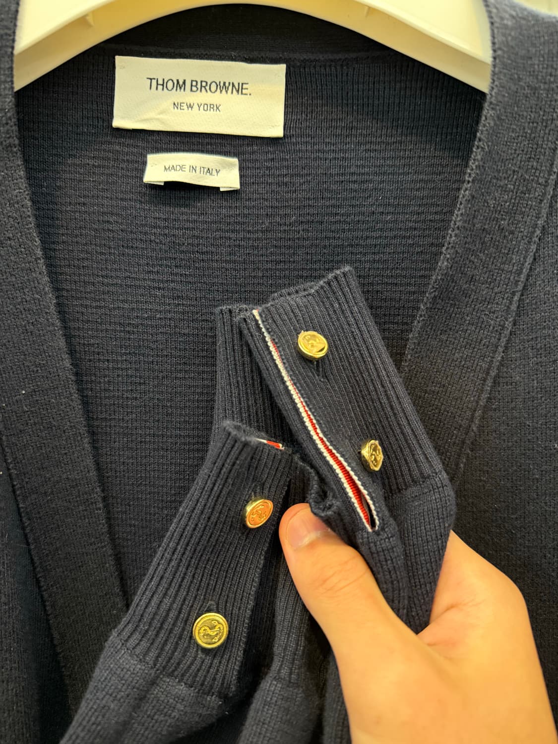 톰브라운 밀라노스티치 금장 가디건 3  상품이미지3