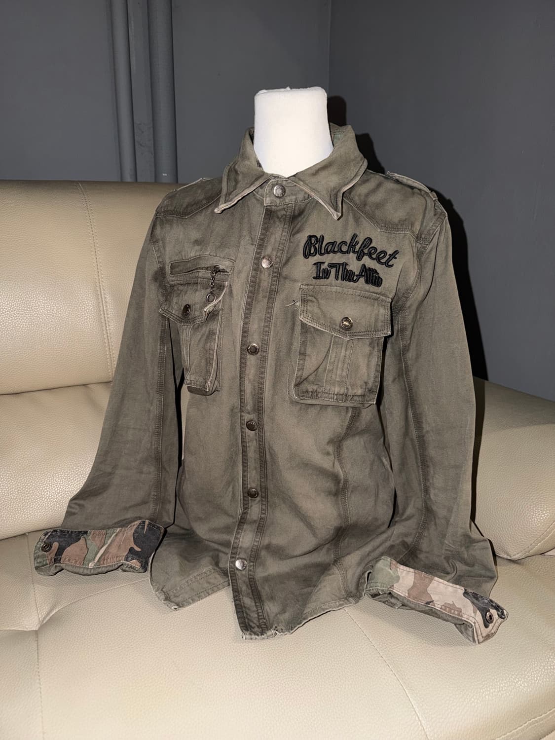 In the attic lettering washing shirt 상품이미지1
