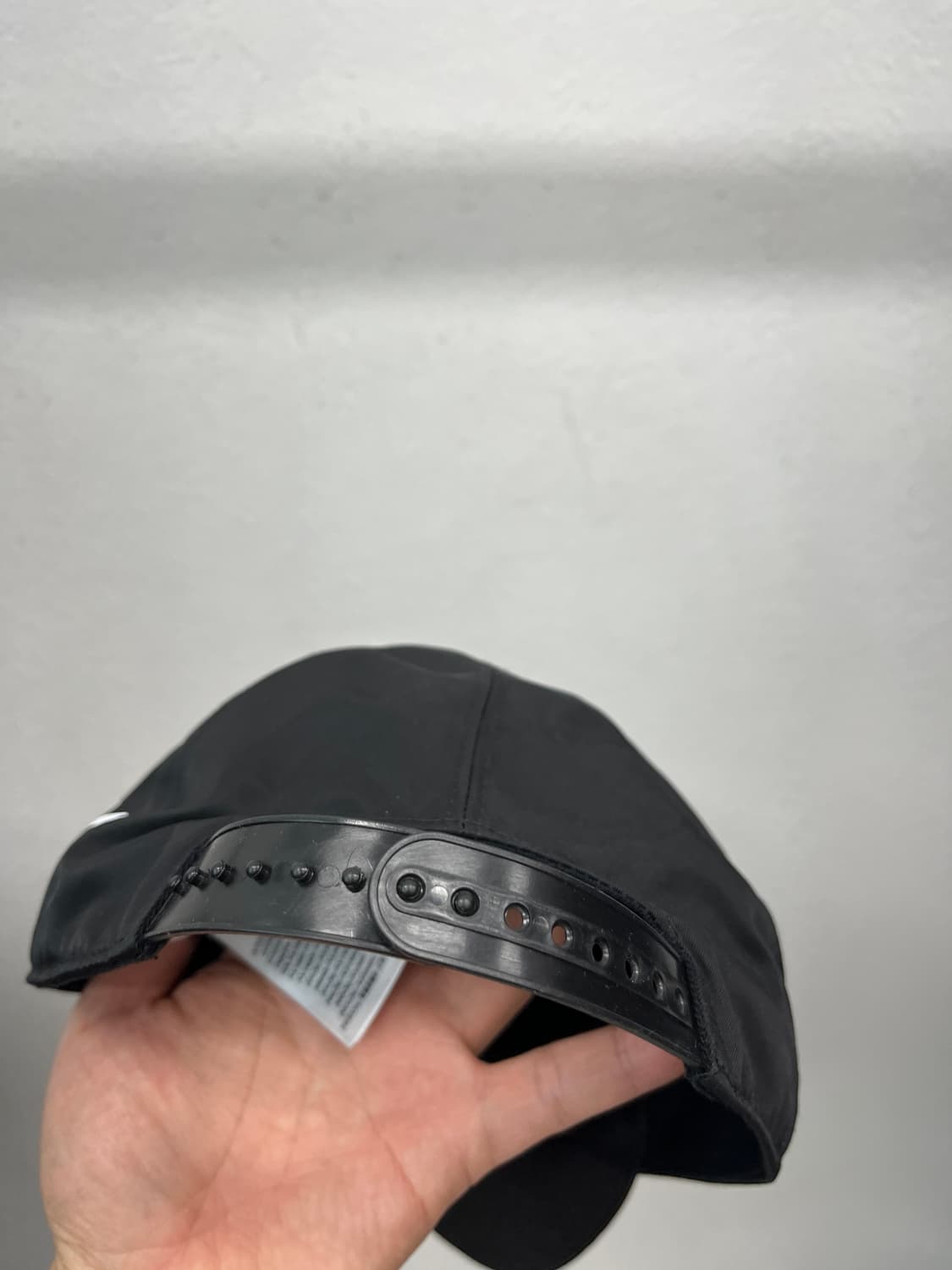 버버리 신형 나일론 볼캡  상품이미지3