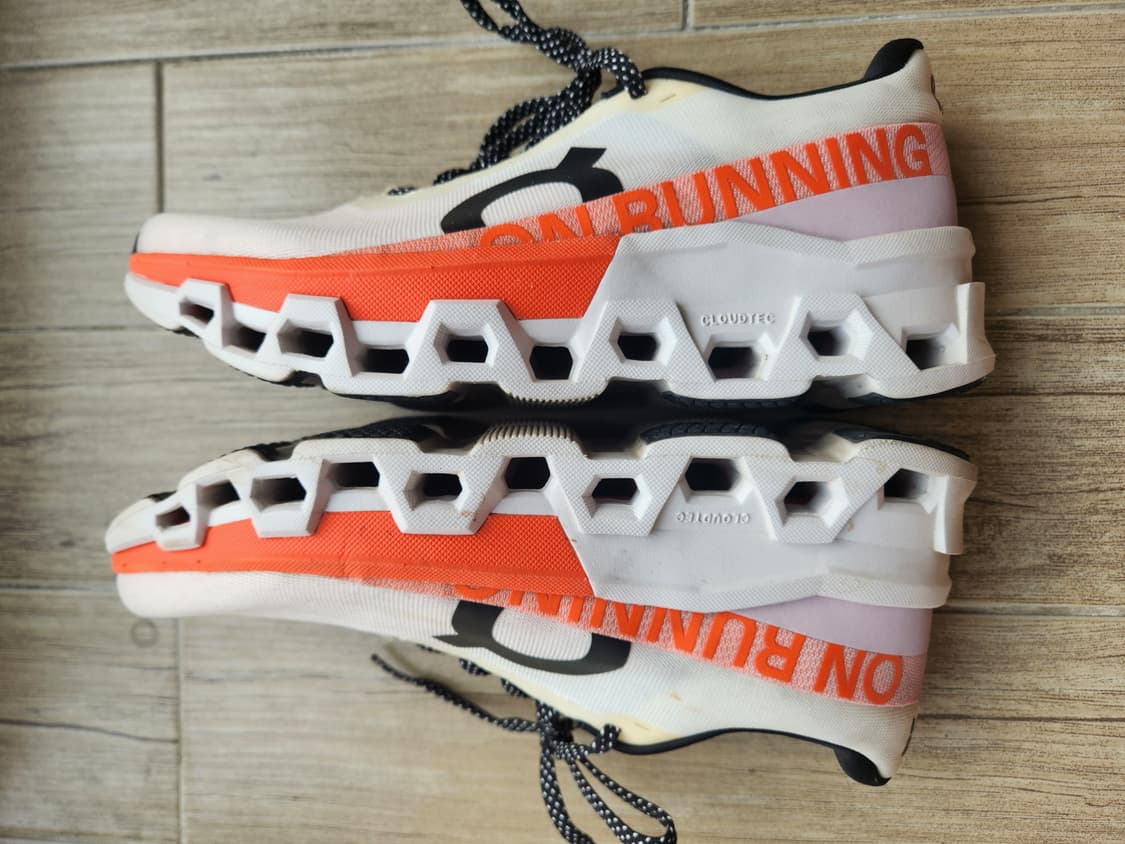 온 러닝(On Running) 클라우드몬스터2 화이트 플레임 (265) 상품이미지5