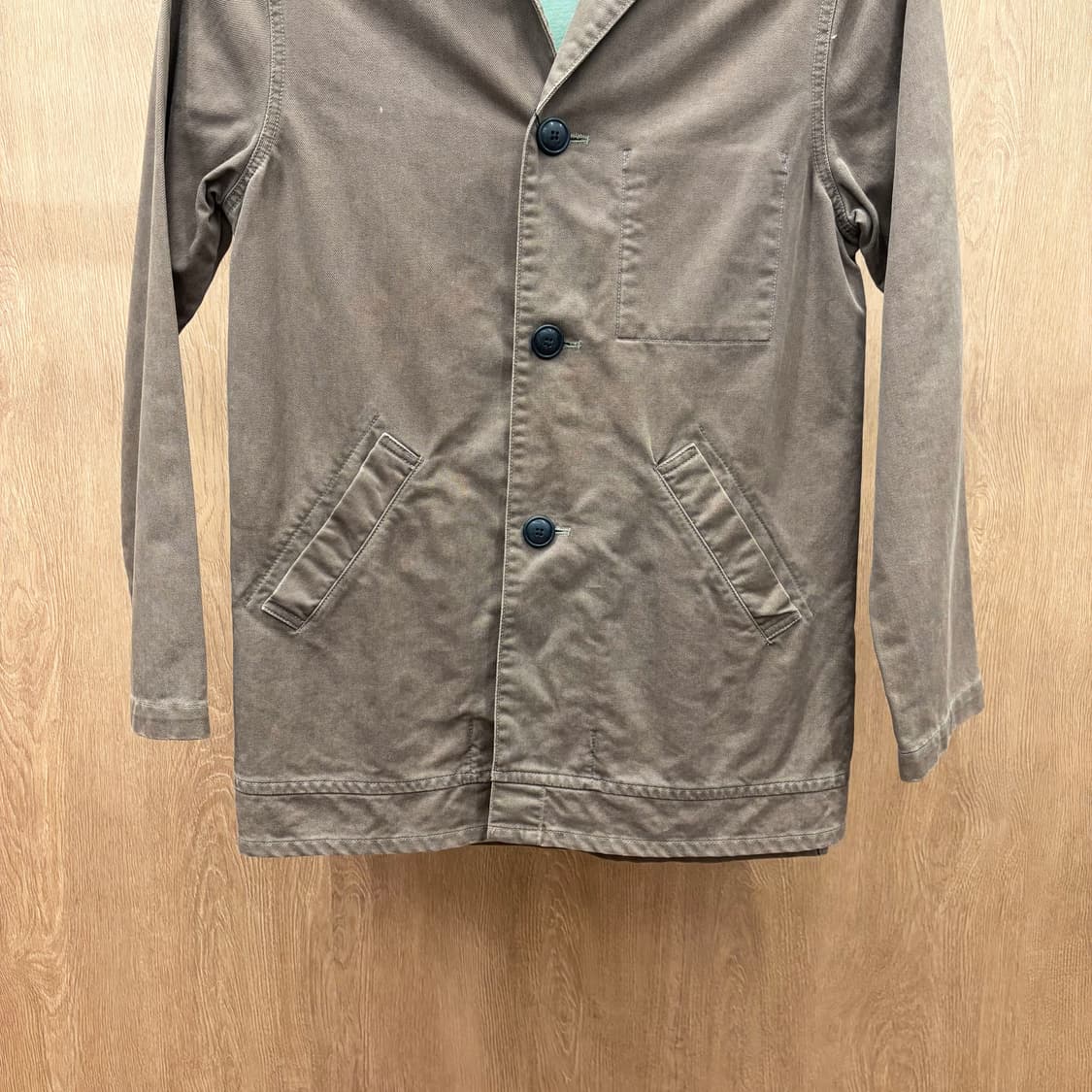 블루블루 코튼 워크 자켓 내추럴 워싱 프론트 버튼 포켓 디테일 브라운 상품이미지5