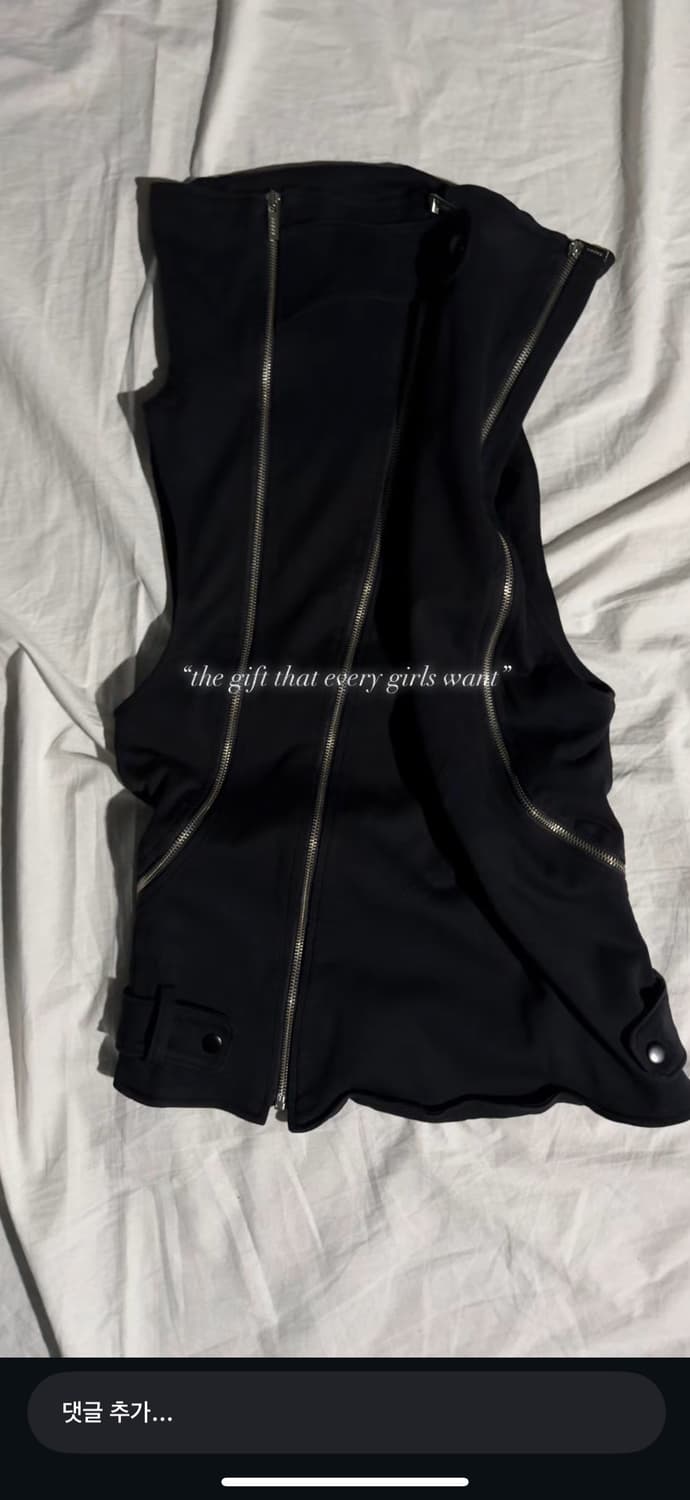 코데즈컴바인 블랙 지퍼 슬리브리스 탑 상품이미지1