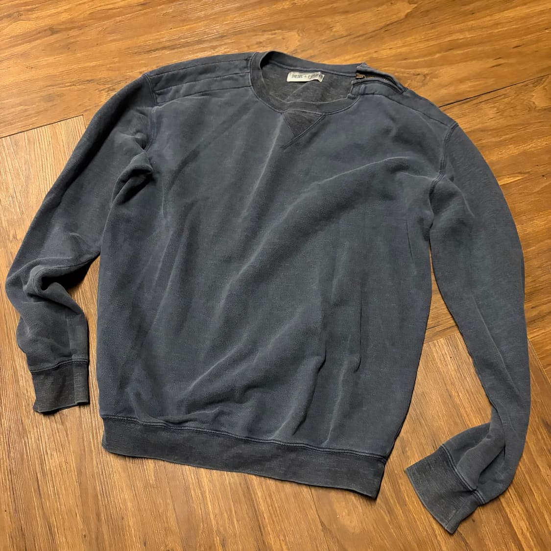 Diesel x edun neck lampo sweat shirt 상품이미지2