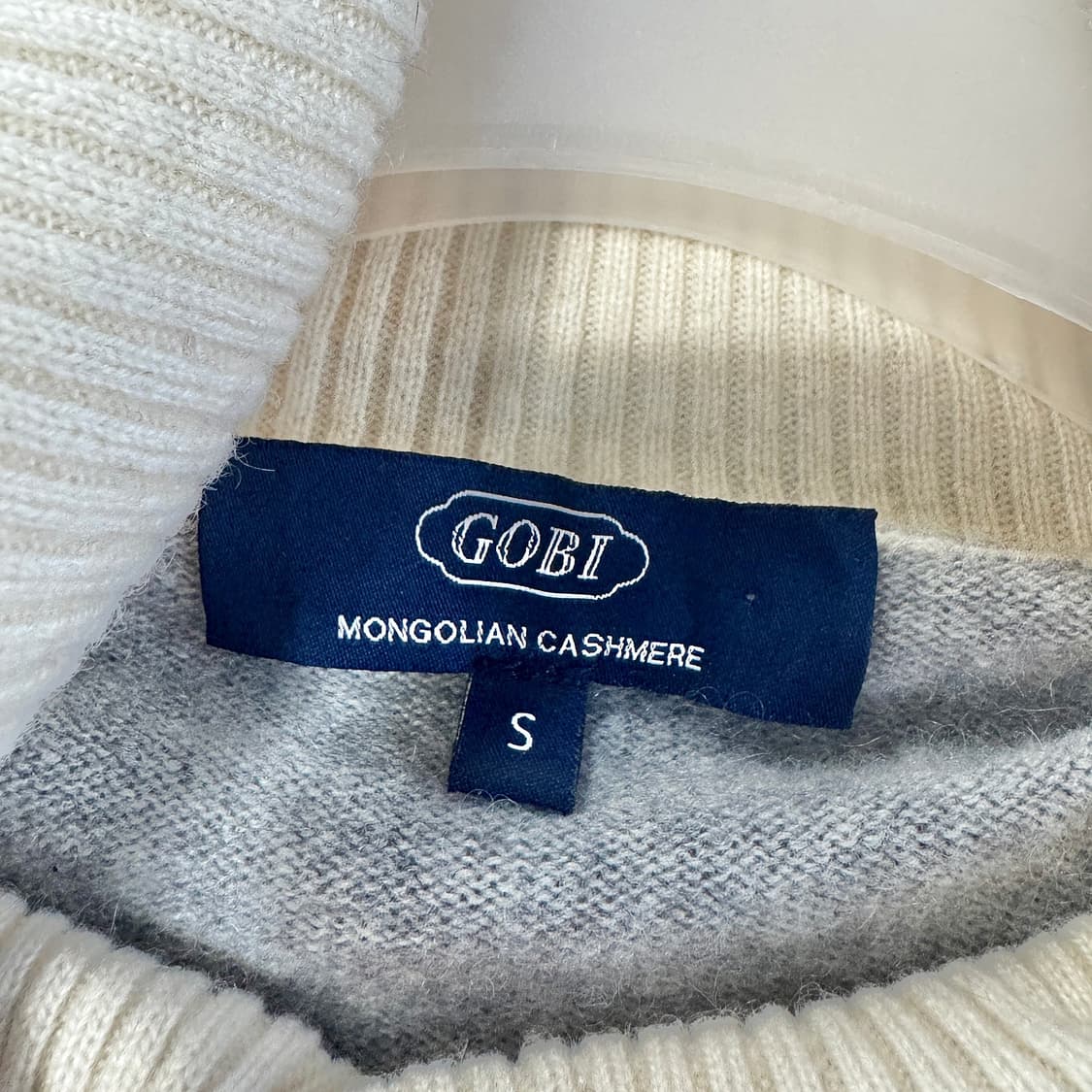 고비 캐시미어 100 배색 롱 니트 상품이미지2