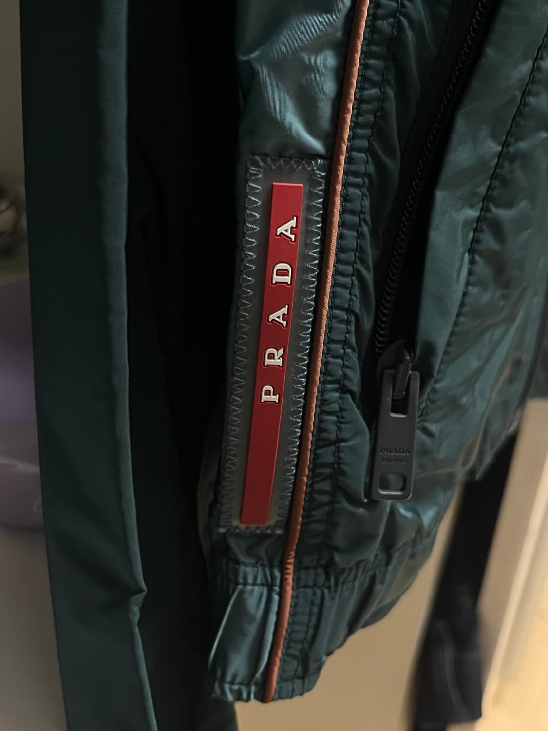 프라다 나일론 집업 자켓 상품이미지2