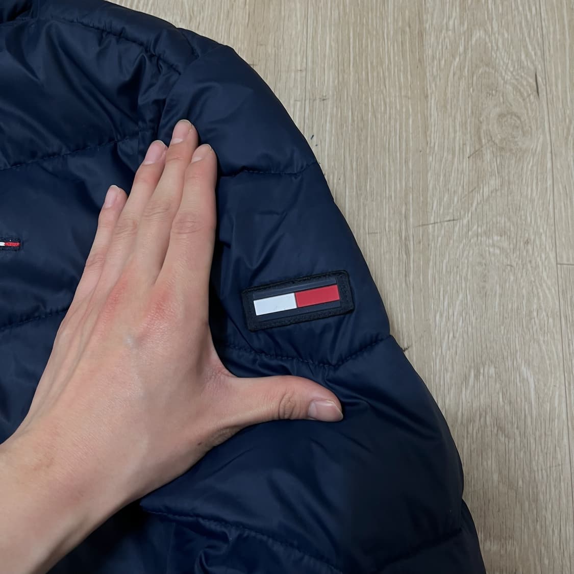 타미힐피거 미니 로고 베이직 푸퍼 패딩 S/90  상품이미지4