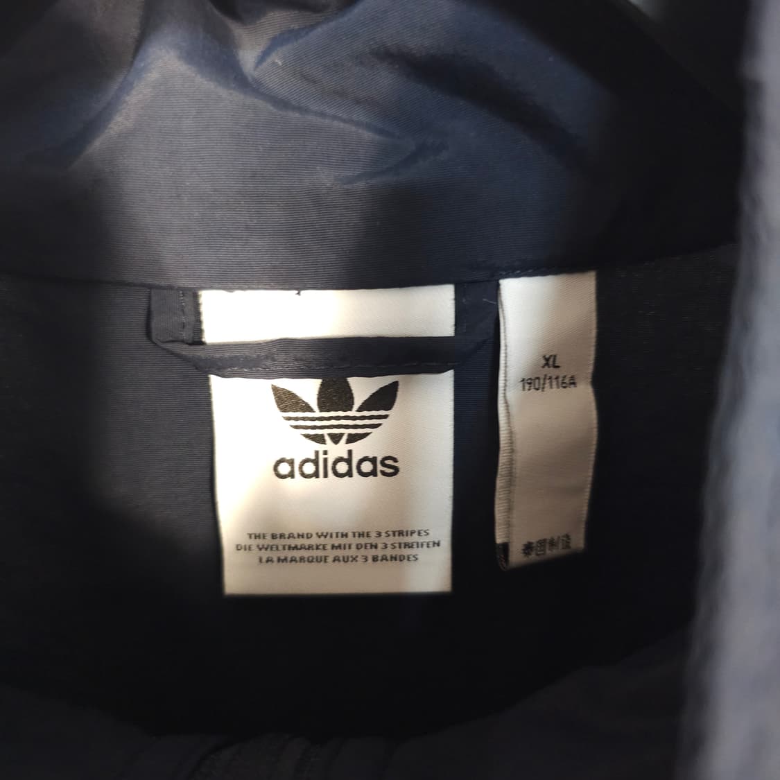 아디다스 빅트레포일 바람막이 XL 상품이미지3