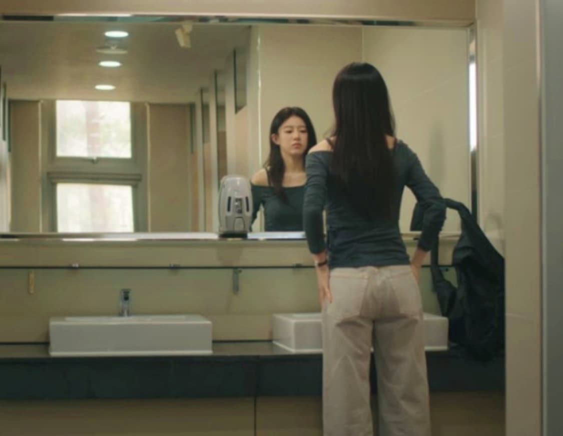 혜인서 드레이퍼리 백팩 블랙 새상품 고윤정 가방 상품이미지5