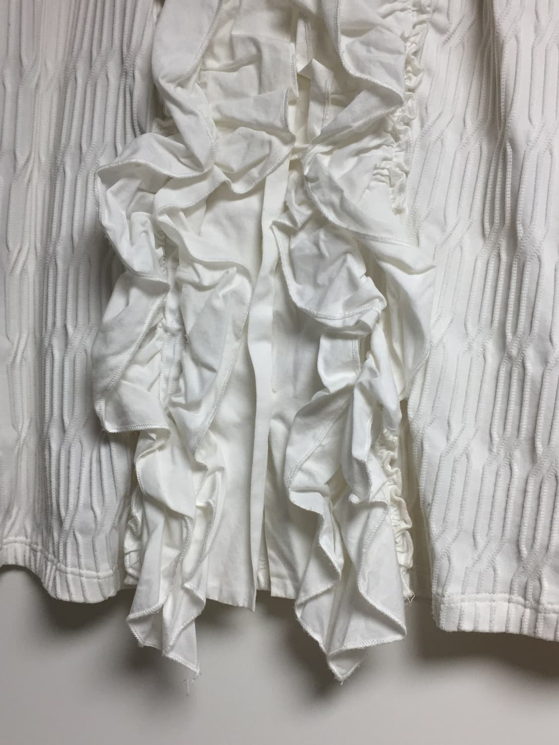 nara camic ruffle detail top 상품이미지3