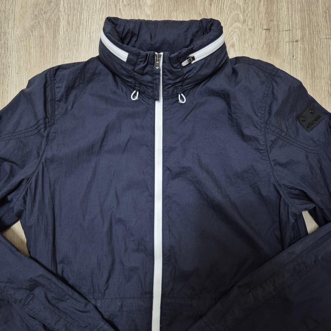 아이더 여성 와펜 히든후드 드뷰이 B 바람막이 자켓  상품이미지2