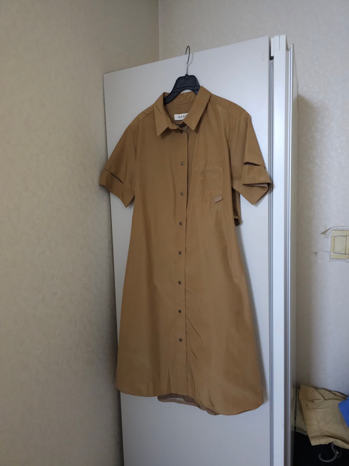 마인 뒷트임 미디원피스 상품이미지1