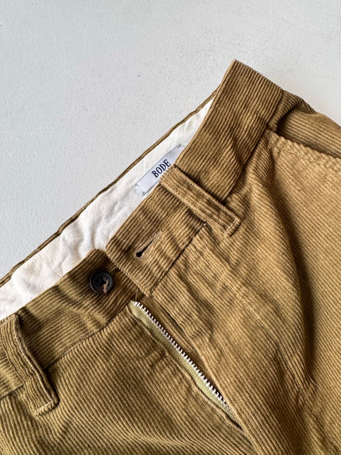 BODE 코듀로이 스탠다드 트라우저 (올리브) 상품이미지1