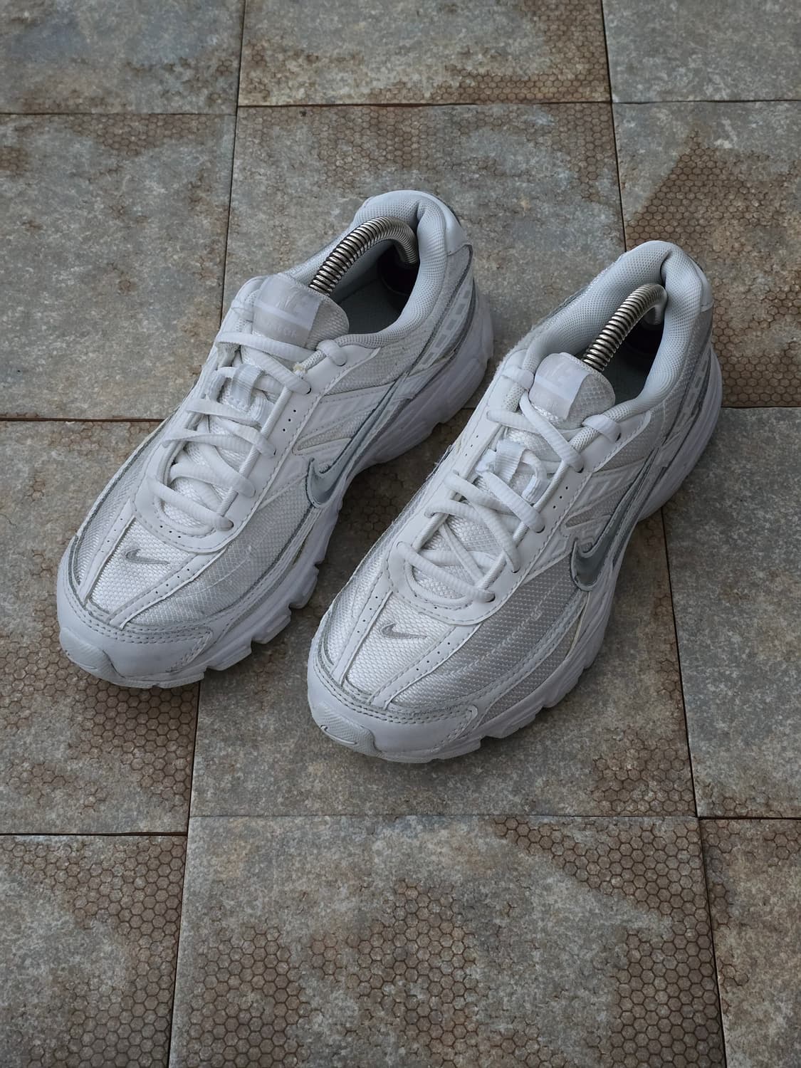 (230)나이키 이니시에이터 화이트 상품이미지1