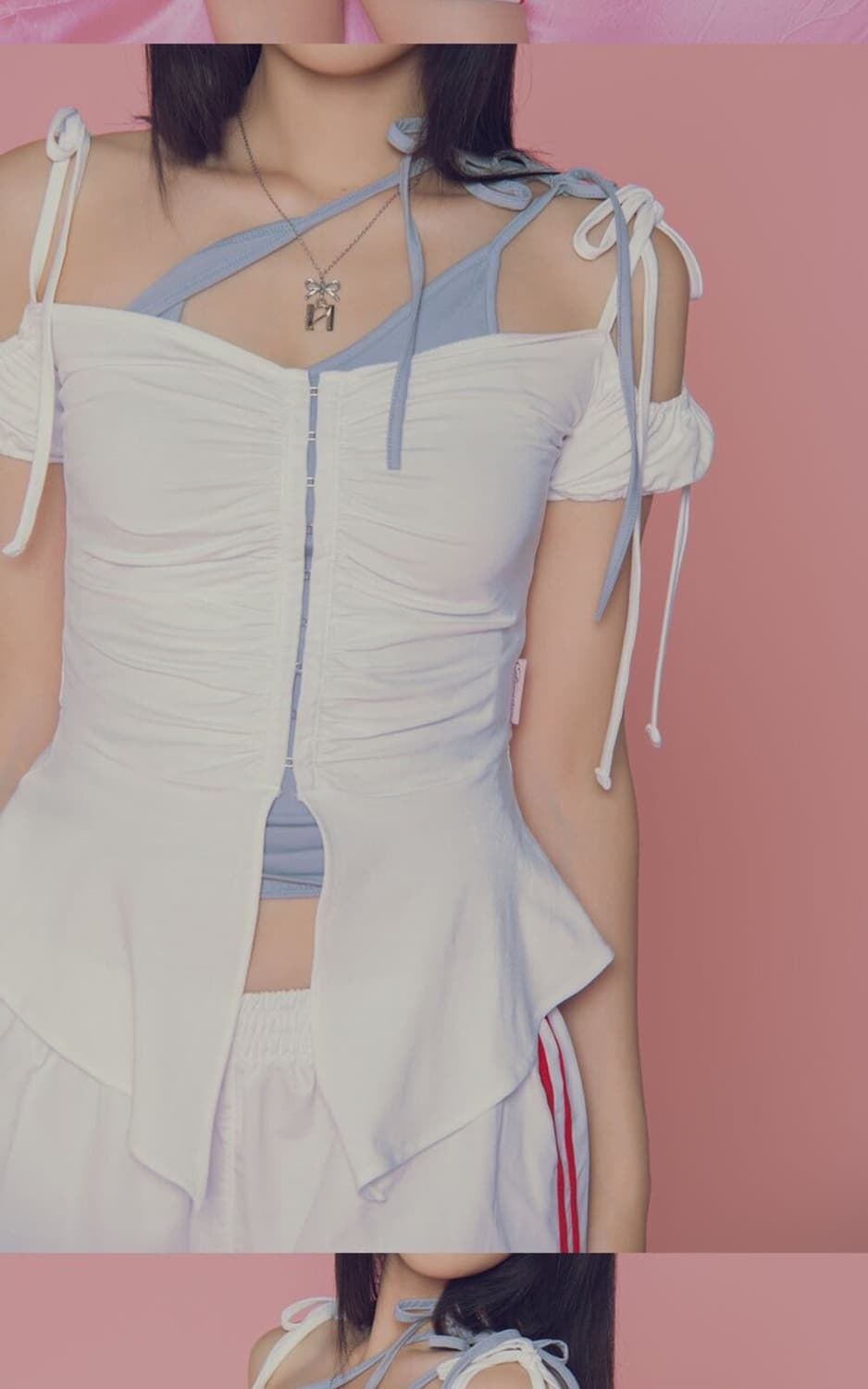 새상품) 뉴얼린 Tinkerbell Hook shirring Blouse 상품이미지1