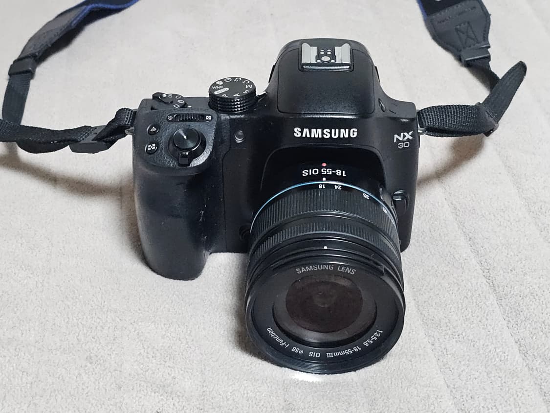 삼성 NX30 미러리스 카메라 상품이미지2