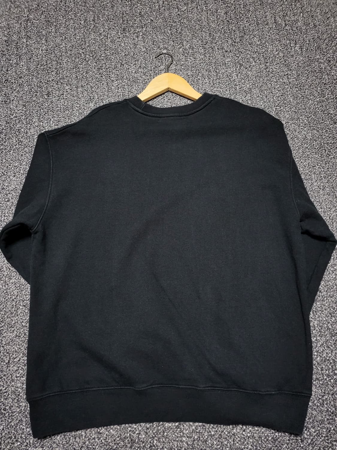 아크네스튜디오 아크네 메탈 맨투맨 상품이미지7