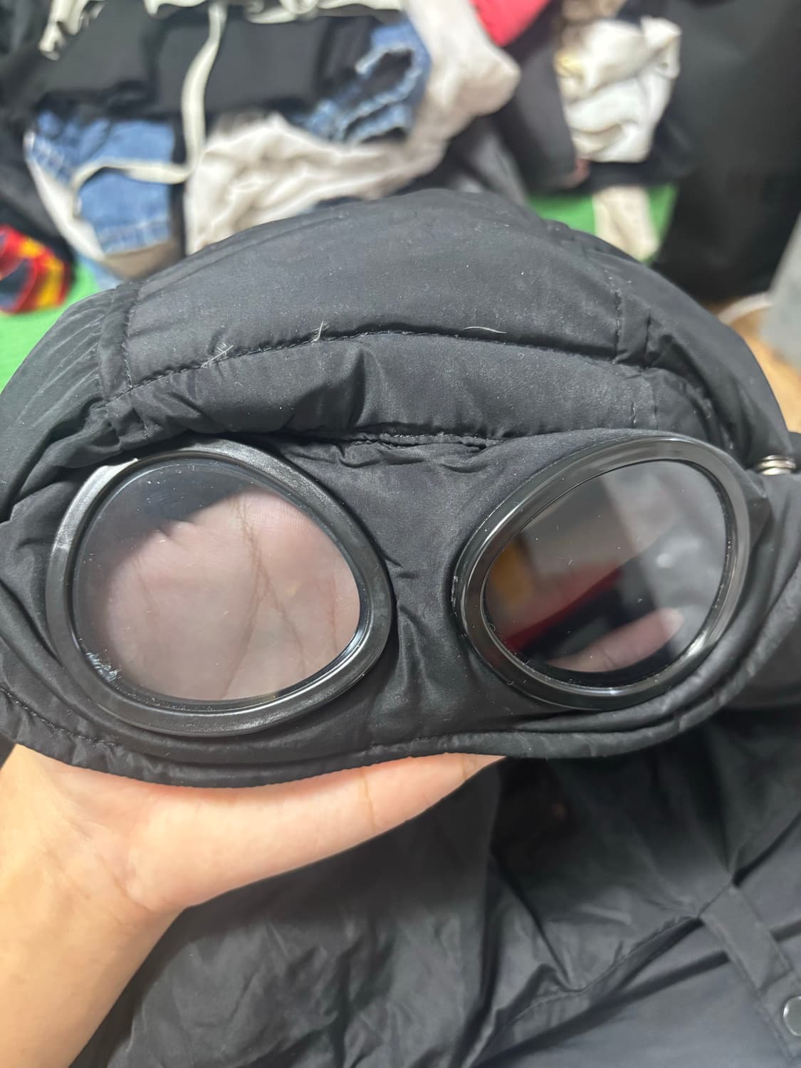 CP컴퍼니 고글후드 패딩조끼 상품이미지3