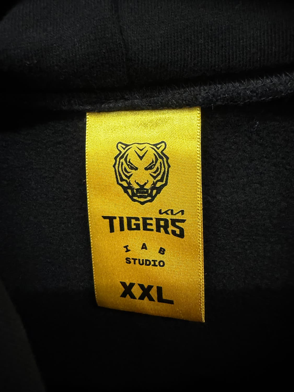 (XXL) 기아타이거즈x아이앱스튜디오 2023 포스트시즌 후디 후드 상품이미지6