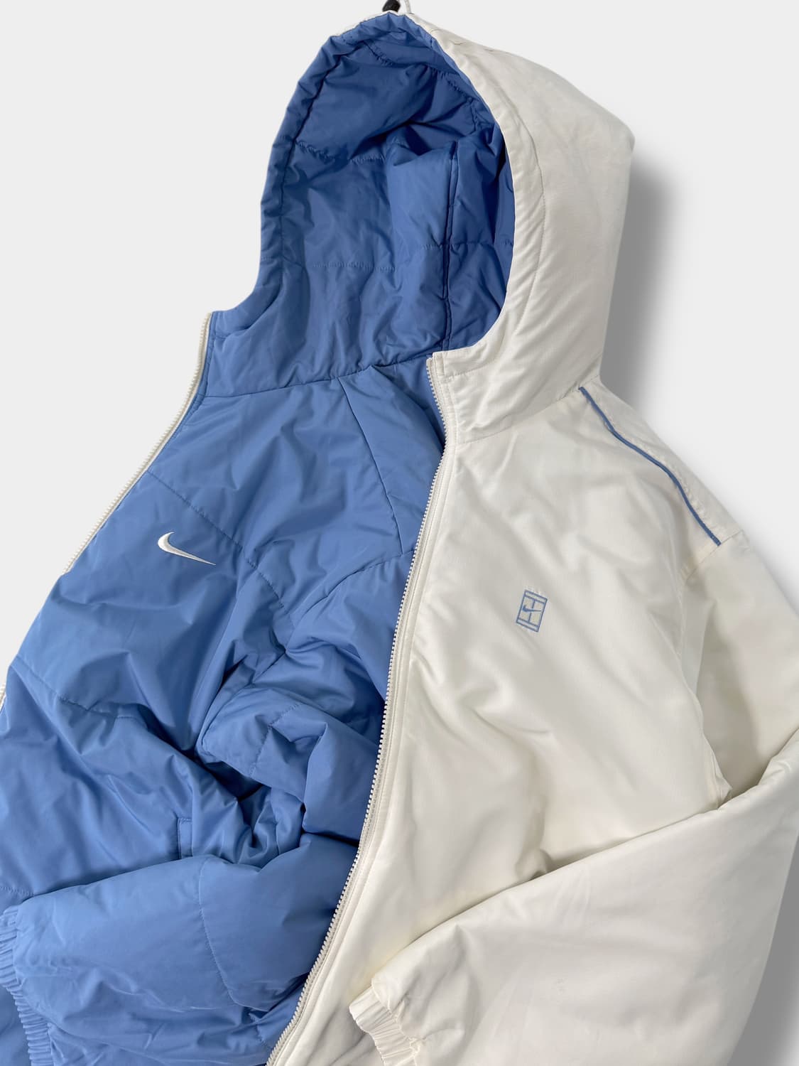 나이키 오버핏 00‘s 양면 리버서블 화이트/하늘 후드 점퍼 상품이미지3