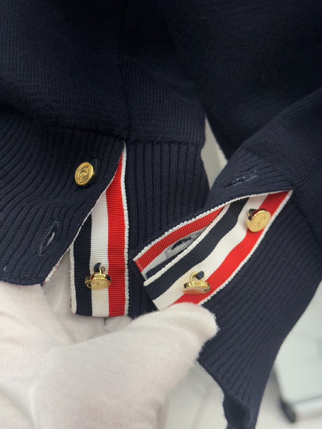 [2] 톰브라운 사선완장 밀라노스티치 니트 상품이미지4