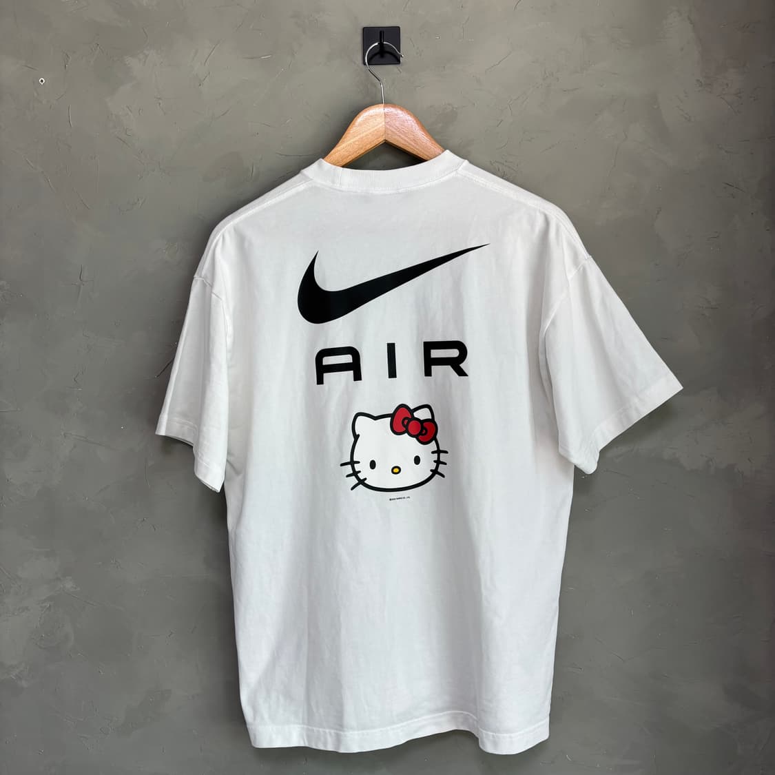 나이키 에어 NRG 헬로키티 반팔 상품이미지4
