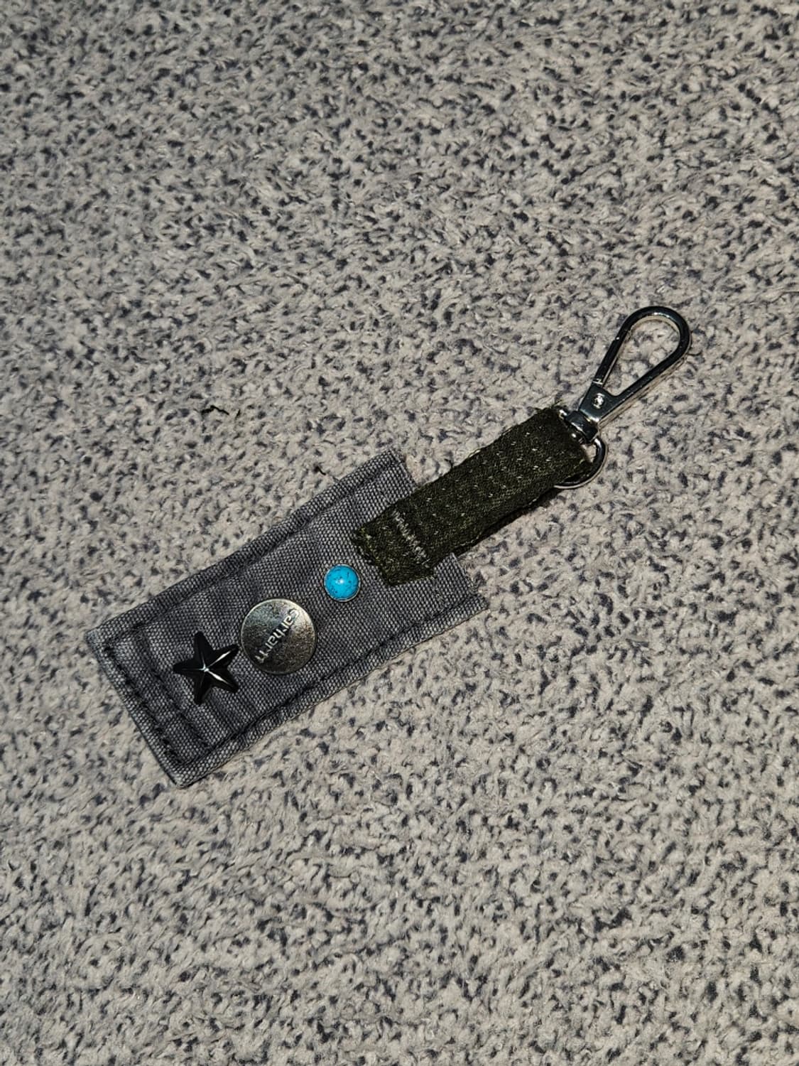 칼하트 버튼 핸드메이드 커스텀 카라비너 키링 / 11906 상품이미지1