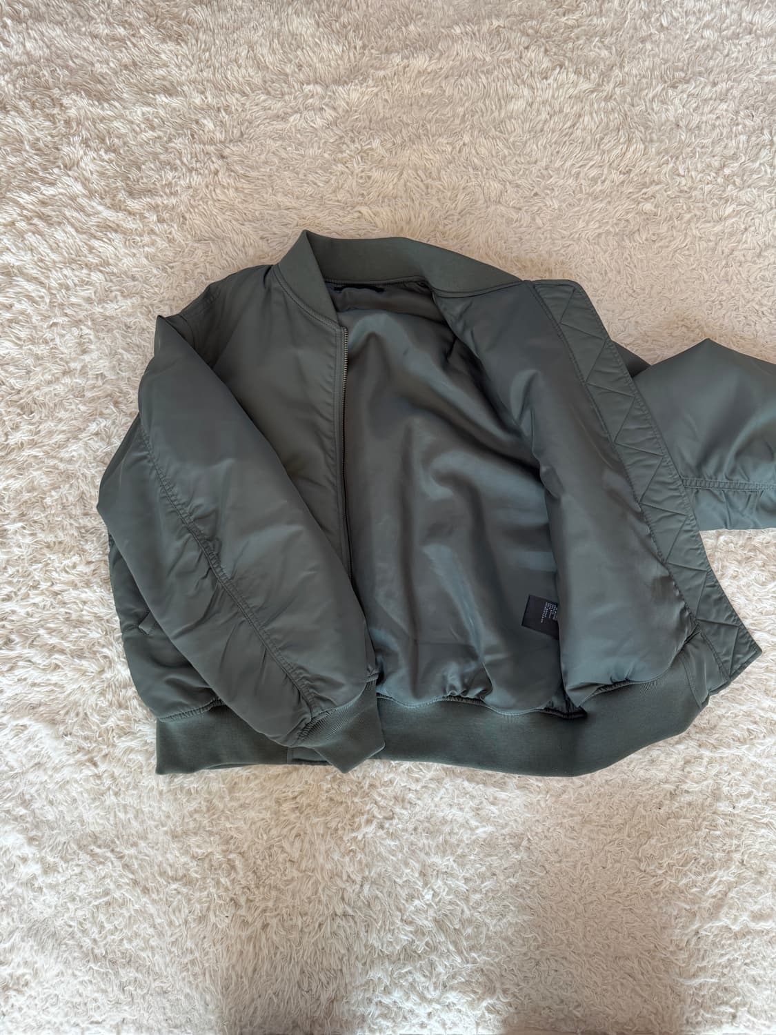 유니클로 항공 점퍼 상품이미지3