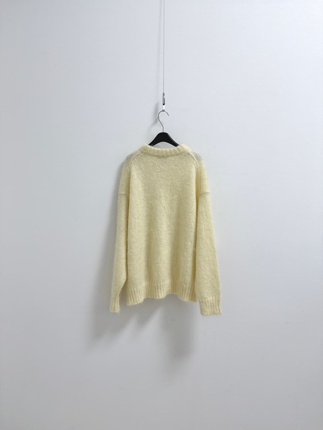 코스 연노랑 모헤어 루즈핏 니트  상품이미지6