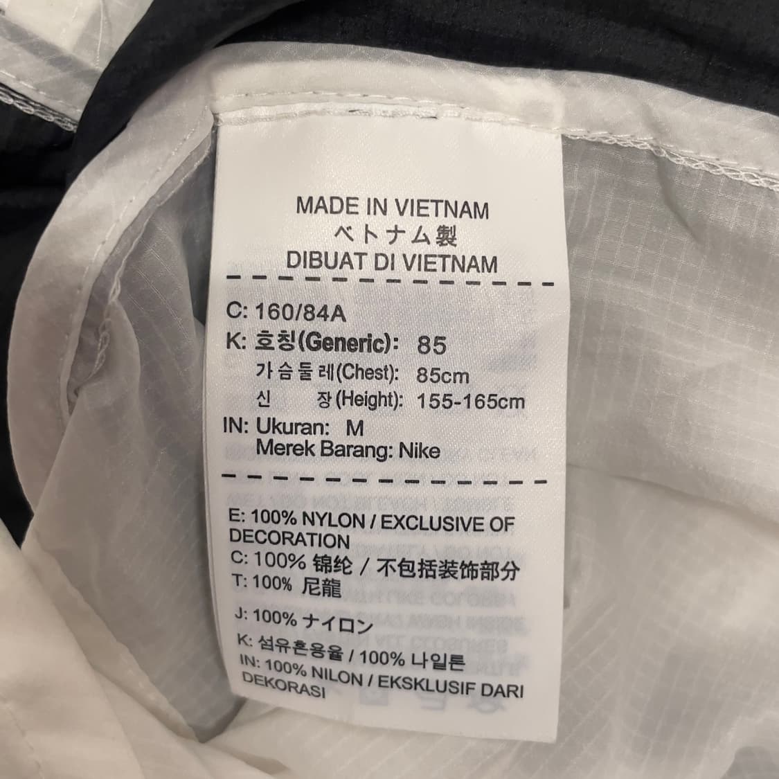 나이키 (우먼) 러닝 화이트 경량 후디 바람막이 자켓   상품이미지6